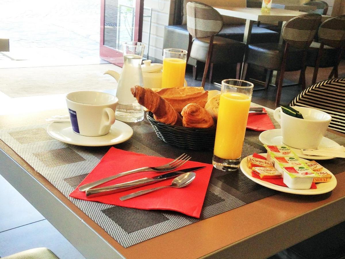 Hotel Du Cafe Des Arts Σινόν Εξωτερικό φωτογραφία